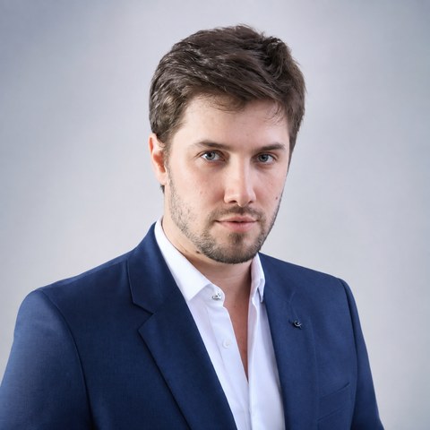 Dr. Eduardo Martins